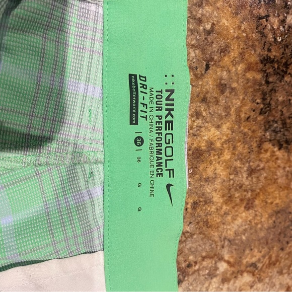Nike golf shorts - Picture 3 of 6